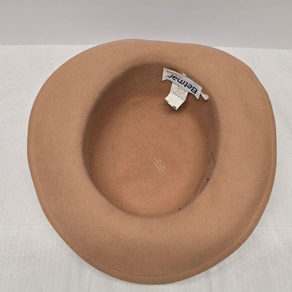 VINTAGE BETMAR Classics Biege Wool Felt Fedora Hat Dark Brown Bow Accent Derby